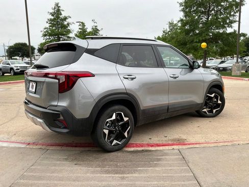 Used 2025 Kia Seltos S FWD image 6