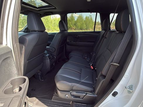Used 2022 Honda Pilot TrailSport image 23