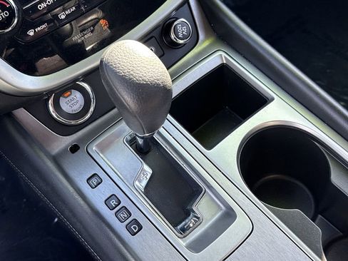 Used 2023 Nissan Murano S image 7