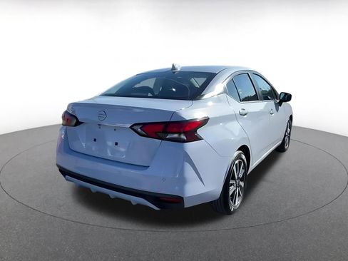 Used 2025 Nissan Versa SV image 14