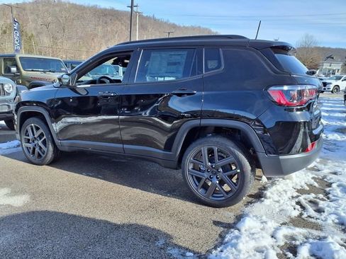 New 2026 Jeep Compass Latitude AWD/4WD image 3
