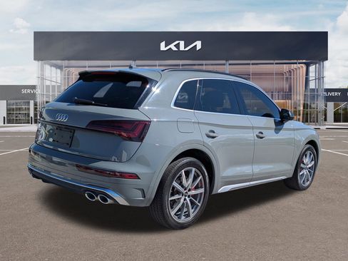 Used 2021 Audi SQ5 Premium Plus w/ Premium Plus Package image 4