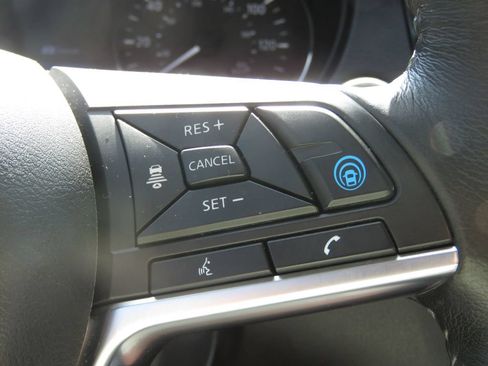 Used 2018 Nissan Rogue SL w/ Premium Package AWD/4WD image 23