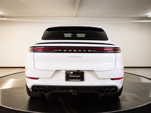 Certified 2026 Porsche Cayenne Coupe AWD/4WD image 6