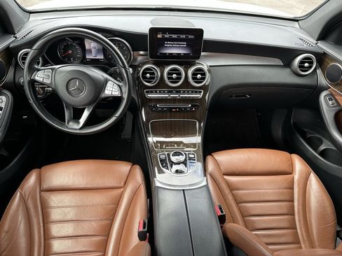 Used 2019 Mercedes-Benz GLC 300 image 25