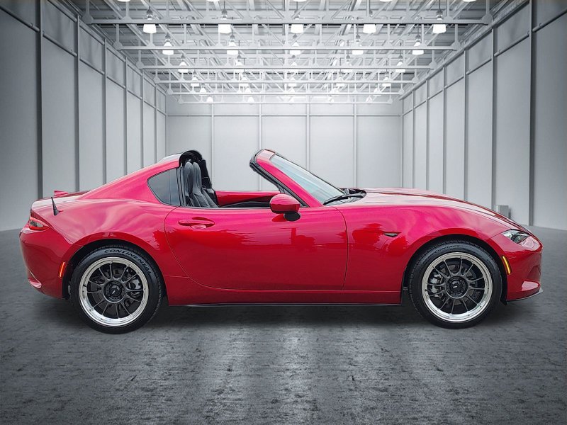 Used 2022 MAZDA MX-5 Miata RF Grand Touring RWD image 9