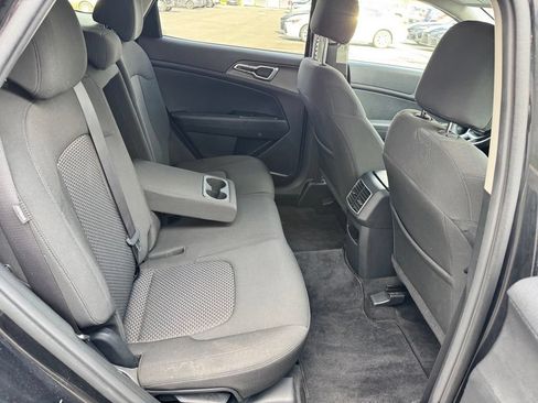 Used 2024 Kia Sportage LX FWD image 26