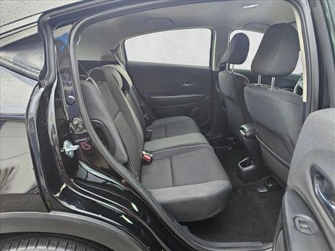 Used 2021 Honda HR-V LX image 11