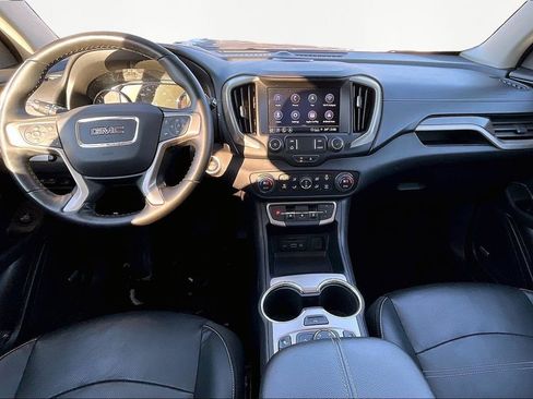 Used 2024 GMC Terrain Denali image 8
