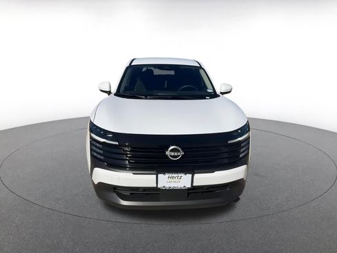 Used 2025 Nissan Kicks SV image 4