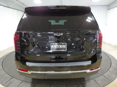 New 2026 Chevrolet Suburban LS w/ LS Custom Edition AWD/4WD image 7
