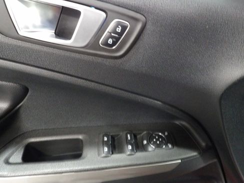 Used 2018 Ford EcoSport Titanium image 9