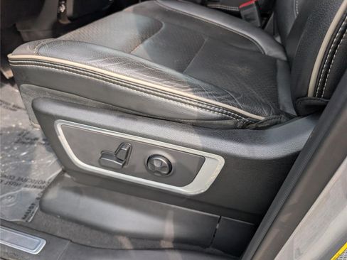 Used 2019 RAM 1500 Laramie AWD/4WD image 20