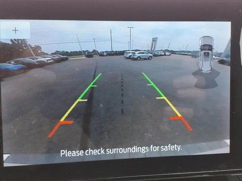 Used 2023 Ford Explorer XLT w/ Equipment Group 202A AWD/4WD image 27