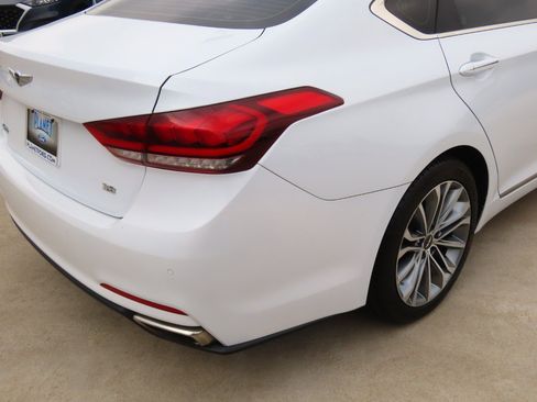 Used 2017 Genesis G80 3.8 w/ Option Group 03 image 12