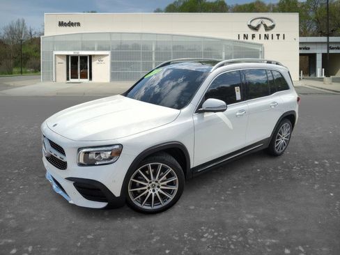 Used 2022 Mercedes-Benz GLB 250 image 1