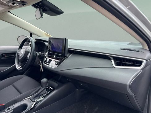 Used 2023 Toyota Corolla LE FWD image 22