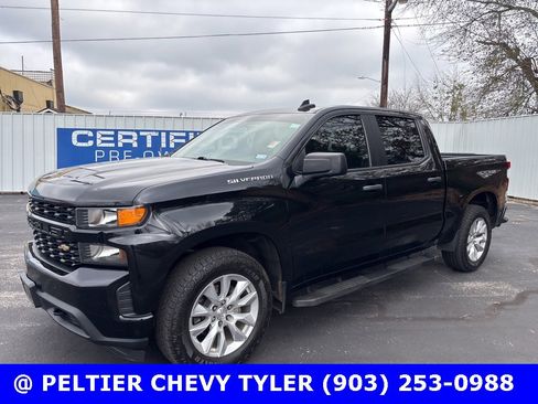 Used 2021 Chevrolet Silverado 1500 Custom image 3