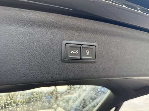 Used 2018 Audi Q3 2.0T Premium Plus w/ Premium Plus Package image 7