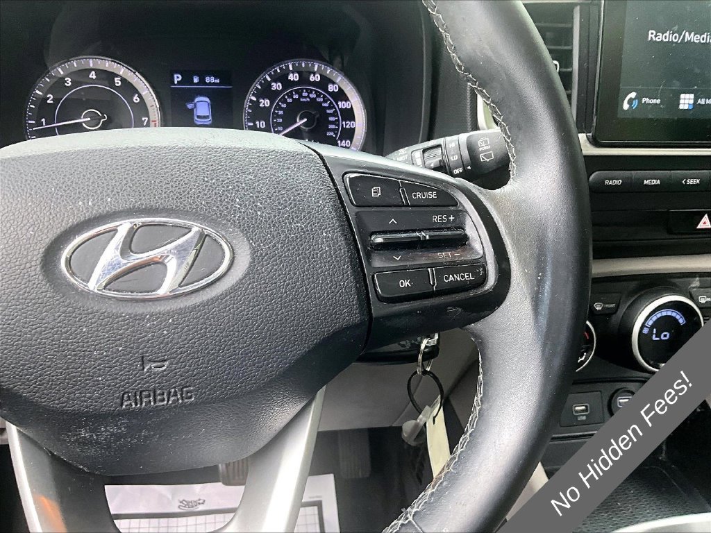 Used 2021 Hyundai Venue SEL FWD image 12