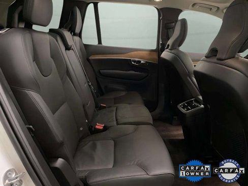 Used 2025 Volvo XC90 B6 Plus image 24
