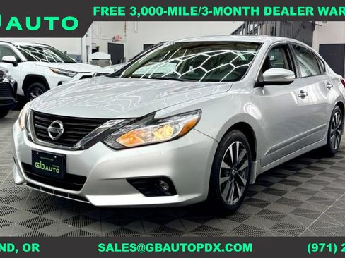 Used 2016 Nissan Altima 2.5 SL w/ 2.5 Technology Package FWD image 1