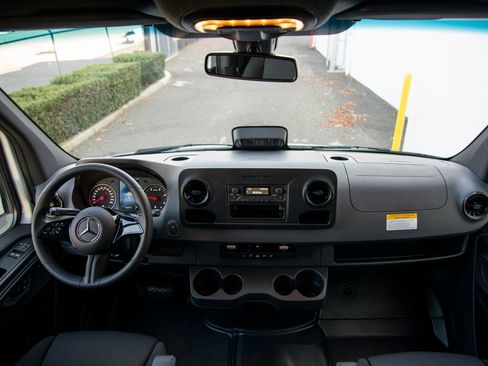 New 2026 Mercedes-Benz Sprinter 2500 image 17