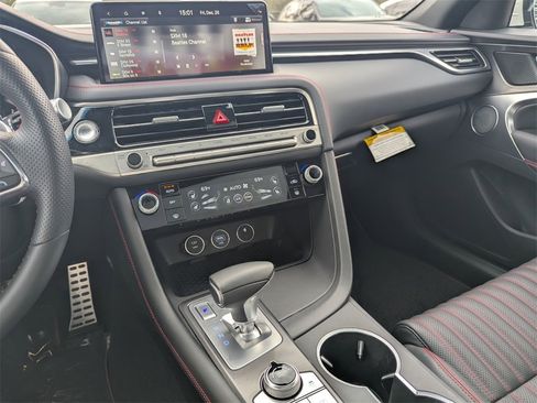 Used 2025 Genesis G70 2.5T w/ Sport Prestige Package image 24