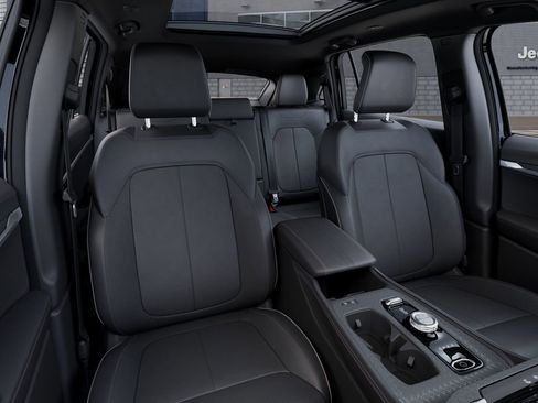 New 2025 Jeep Wagoneer S Limited image 16