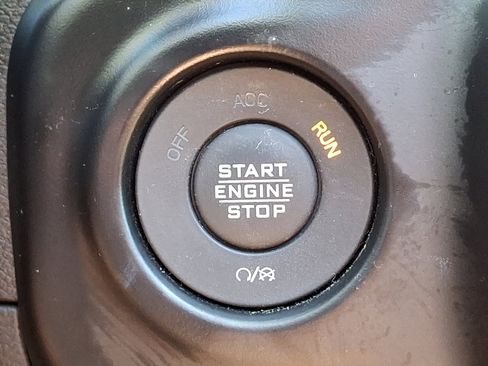 Certified 2023 Jeep Wrangler Sahara w/ Cold Weather Group image 27