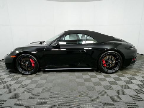 New 2026 Porsche 911 Carrera GTS image 2
