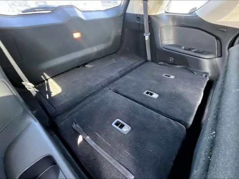 Used 2025 Nissan Pathfinder SV FWD image 36