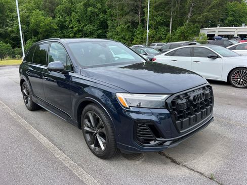 Used 2025 Audi Q7 3.0T Premium Plus w/ Premium Plus Package AWD/4WD image 3