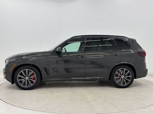 New 2026 BMW X5 xDrive50e w/ Executive Package AWD/4WD image 2