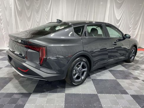 New 2026 Kia K4 FWD image 4