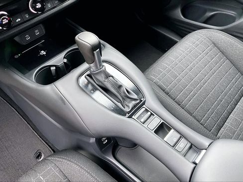 New 2026 Honda HR-V LX image 7