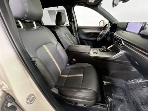 Used 2025 MAZDA CX-90 3.3 Turbo S w/ Premium Package image 30