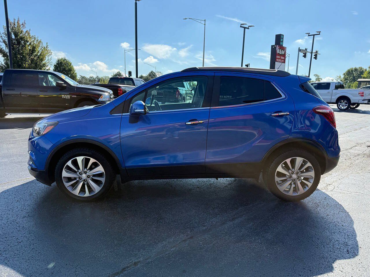 Used 2018 Buick Encore Preferred FWD image 4