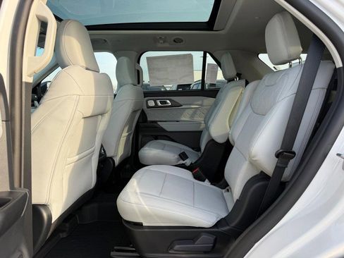 New 2026 Ford Explorer Platinum w/ LUX Leather Package image 6