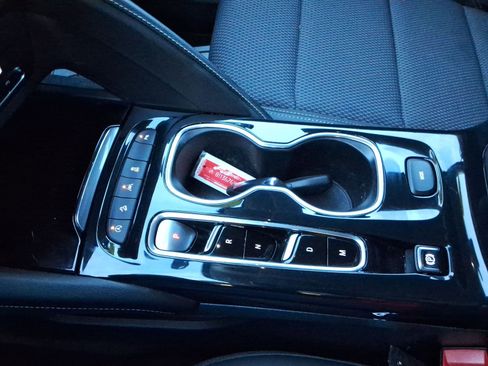 Used 2023 Buick Envision Preferred w/ Premium Seat Package image 17