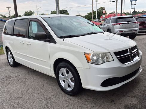 Used 2013 Dodge Grand Caravan SE FWD image 1