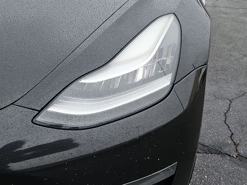 Used 2018 Tesla Model 3 Long Range image 12