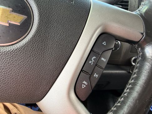 Used 2014 Chevrolet Silverado 2500 LT w/ Z71 Appearance Package AWD/4WD image 16