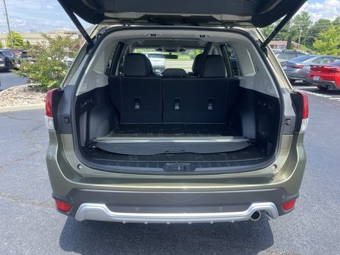 Certified 2022 Subaru Forester Touring AWD/4WD image 38