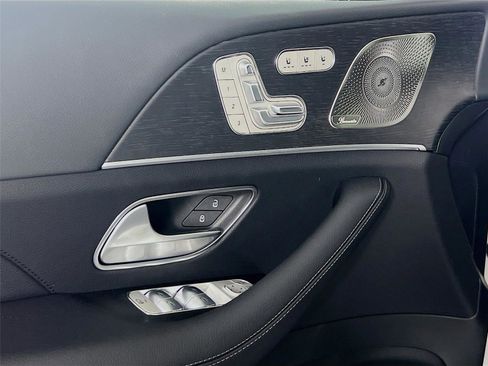 New 2026 Mercedes-Benz GLS 450 4MATIC image 17