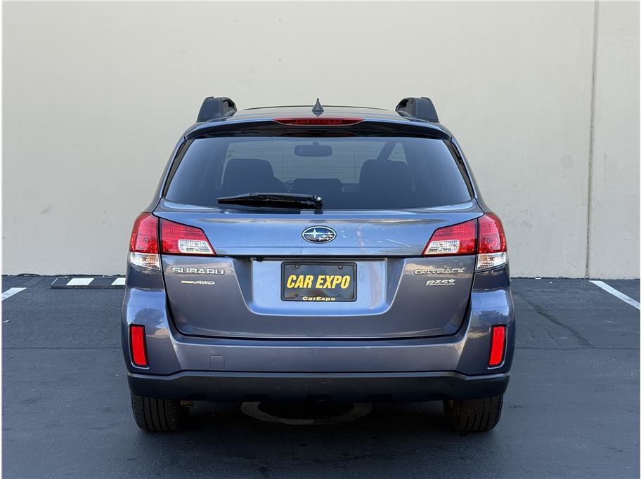Used 2014 Subaru Outback 2.5i Limited w/ Moonroof Package AWD/4WD image 5