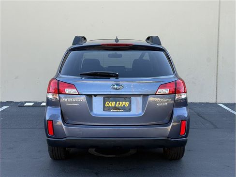 Used 2014 Subaru Outback 2.5i Limited w/ Moonroof Package AWD/4WD image 5