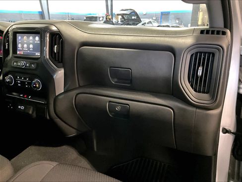Used 2023 Chevrolet Silverado 2500 Custom w/ Custom Convenience Package image 13