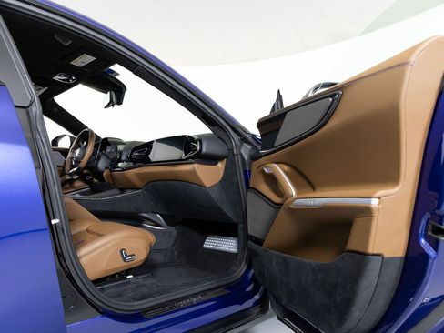 Used 2024 Ferrari Purosangue image 35