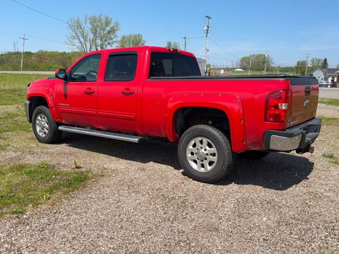 Used 2012 Chevrolet Silverado 2500 LTZ w/ LTZ Plus Package AWD/4WD image 6